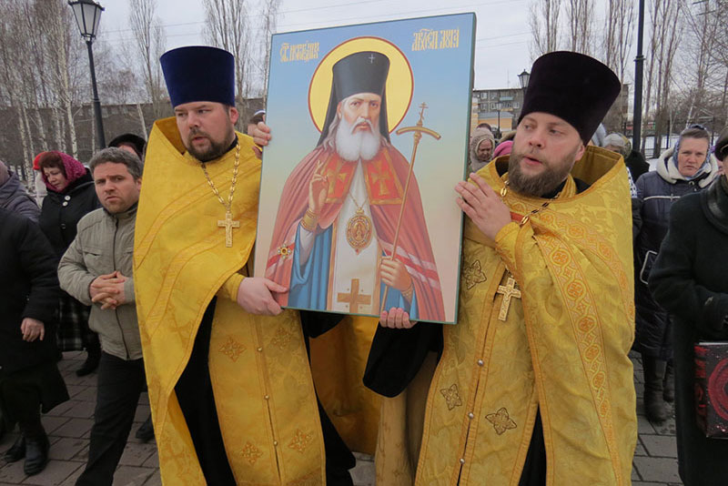 Вторая годовщина пребывания в нашем храме иконы с частичкой мощей святителя Луки, архиепископа Симферопольского и Крымского